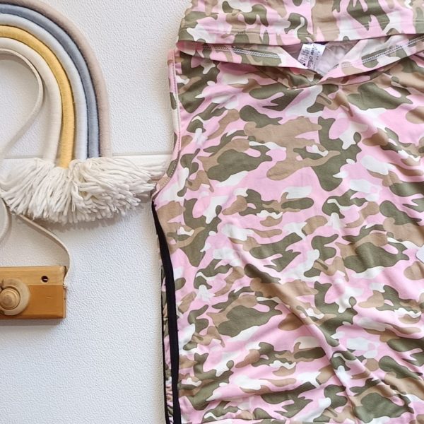 Remera con capuicha T12