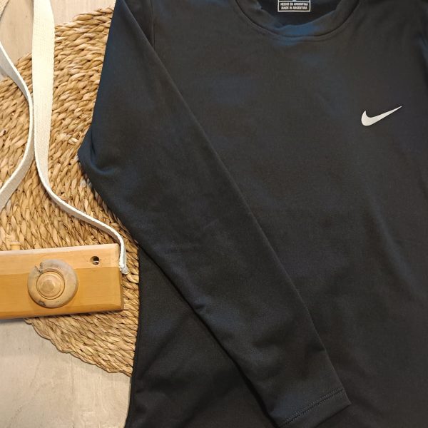 Camiseta termica nueva T12